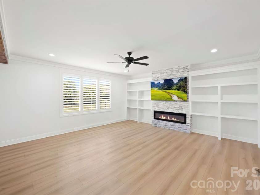 1129 Stony Point Road, Kings Mountain, NC 28086.  MLS# CAR4373551, YatesRealty ID 28956. 