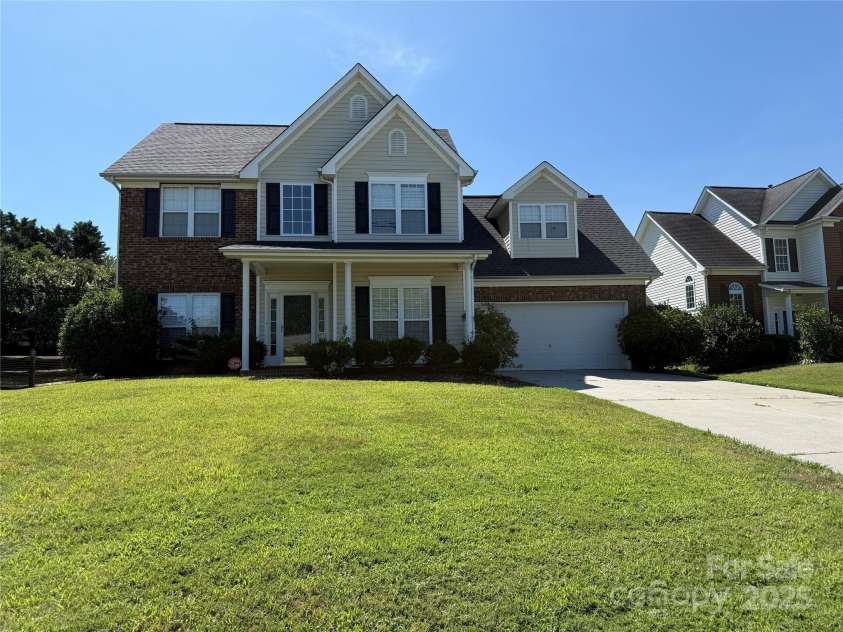 2640 Hartley Hills Drive, Charlotte, NC 28213.  MLS# CAR4285845, YatesRealty ID 28956. 