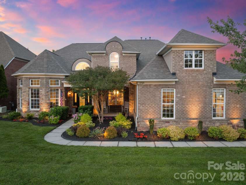11729 Avaly Lane, Charlotte, NC 28277.  MLS# CAR4373976, YatesRealty ID 28957. 