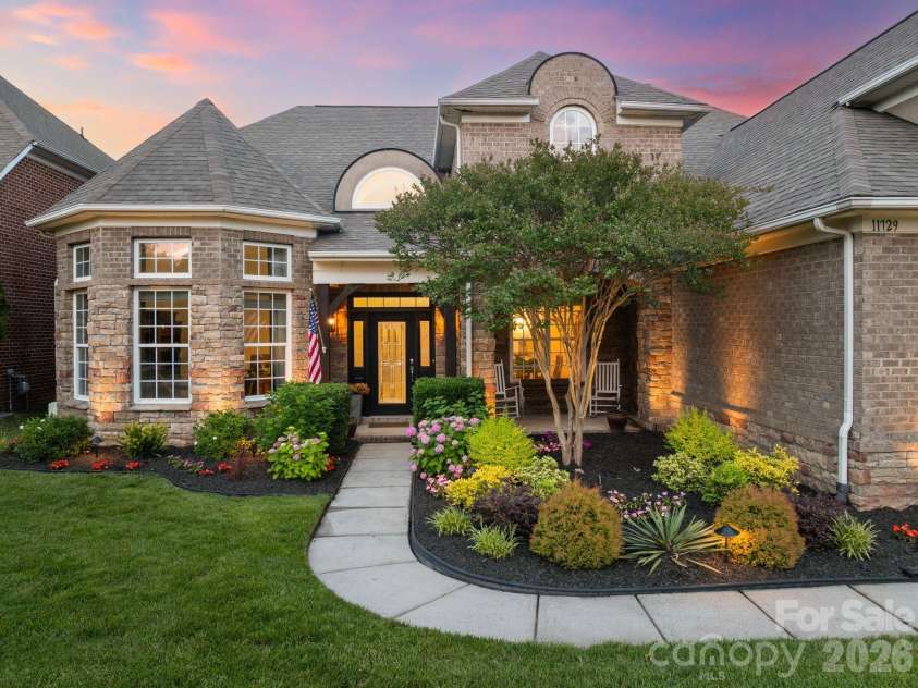 11729 Avaly Lane, Charlotte, NC 28277.  MLS# CAR4373976, YatesRealty ID 28957. 