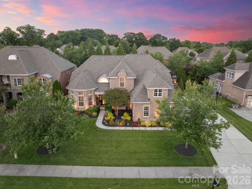 11729 Avaly Lane, Charlotte, NC 28277.  MLS# CAR4373976, YatesRealty ID 28957. 