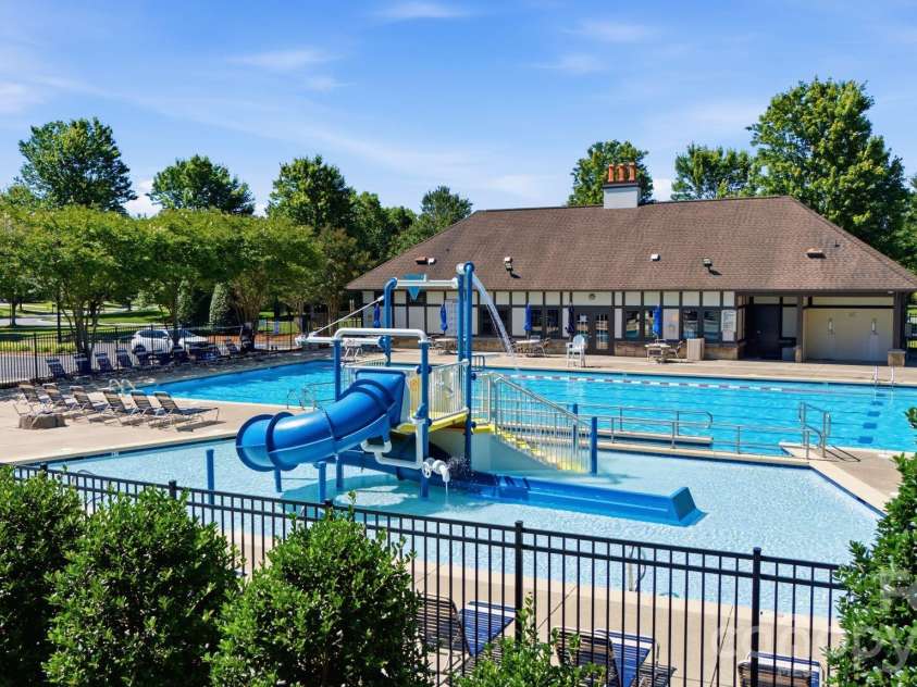 11729 Avaly Lane, Charlotte, NC 28277.  MLS# CAR4373976, YatesRealty ID 28957. 