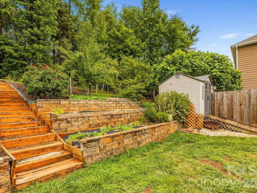 7928 Goodall Court, Mint Hill, NC 28227.  MLS# CAR4389237, YatesRealty ID 28959. 