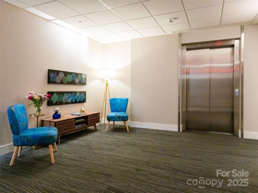 45 Asheland Avenue, Asheville, NC 28801.  MLS# CAR4247398, YatesRealty ID 2896. 