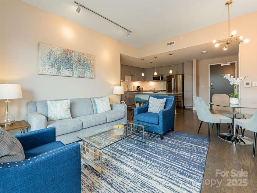 45 Asheland Avenue, Asheville, NC 28801.  MLS# CAR4247398, YatesRealty ID 2896. 