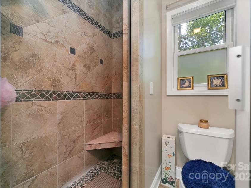 50 Duya Court, Brevard, NC 28712.  MLS# CAR4280810, YatesRealty ID 2896. Main Level full Bath 