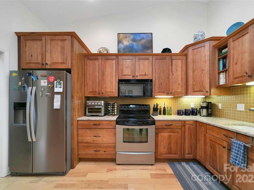 50 Duya Court, Brevard, NC 28712.  MLS# CAR4280810, YatesRealty ID 2896. Upgraded Appliances