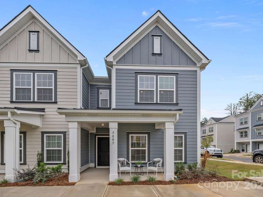 5025 Cherry Gum Court, Matthews, NC 28105.  MLS# CAR4227135, YatesRealty ID 2896. 