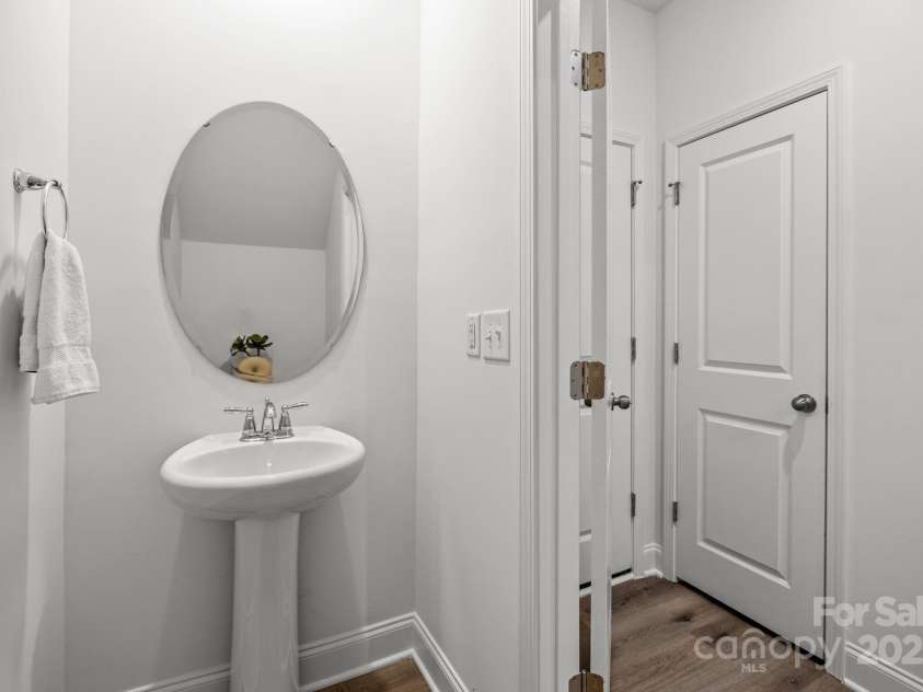 5025 Cherry Gum Court, Matthews, NC 28105.  MLS# CAR4227135, YatesRealty ID 2896. 
