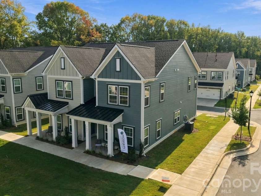 5025 Cherry Gum Court, Matthews, NC 28105.  MLS# CAR4422741, YatesRealty ID 2896. 