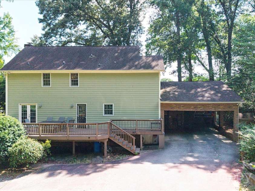 12101 Ranburne Road, Mint Hill, NC 28227.  MLS# CAR4276911, YatesRealty ID 28960. 