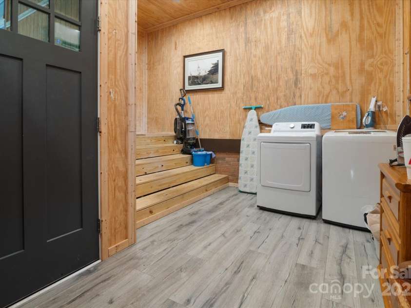 12101 Ranburne Road, Mint Hill, NC 28227.  MLS# CAR4276911, YatesRealty ID 28960. 