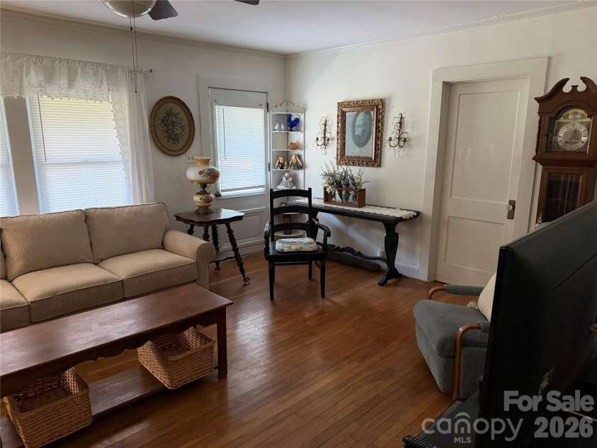 3538 Back Creek Church Road, Charlotte, NC 28213.  MLS# CAR4391030, YatesRealty ID 28961. 
