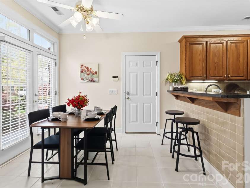 11177 Villa Trace Place, Charlotte, NC 28277.  MLS# CAR4365743, YatesRealty ID 28962. 
