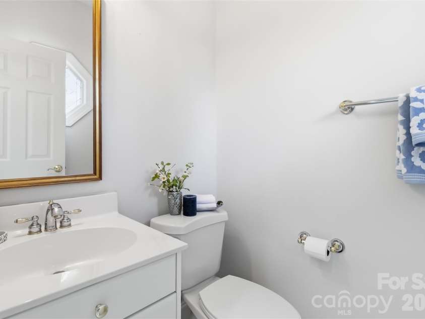 11177 Villa Trace Place, Charlotte, NC 28277.  MLS# CAR4365743, YatesRealty ID 28962. 