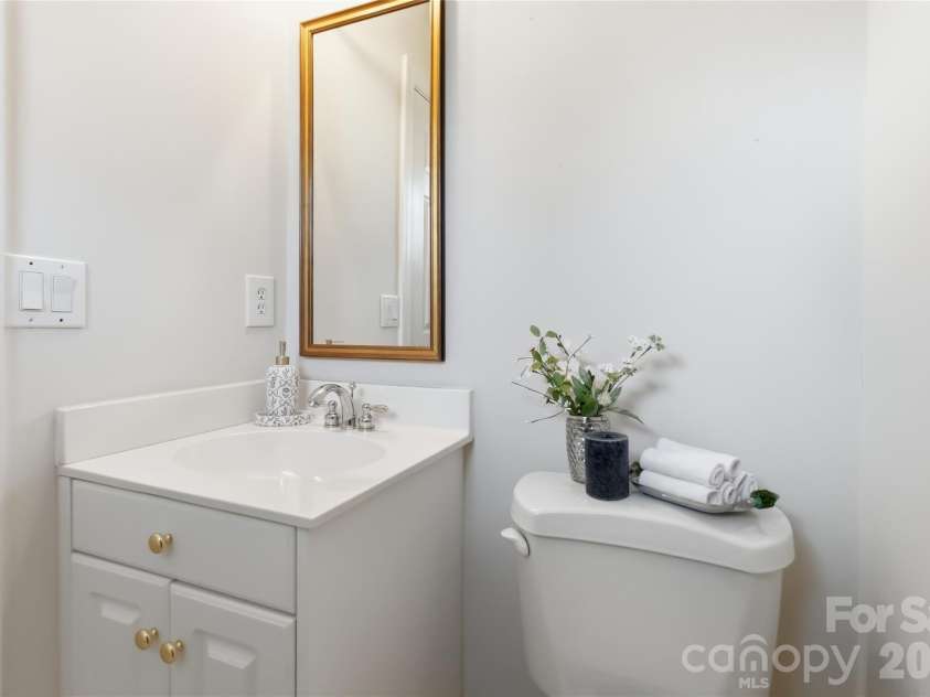 11177 Villa Trace Place, Charlotte, NC 28277.  MLS# CAR4365743, YatesRealty ID 28962. 