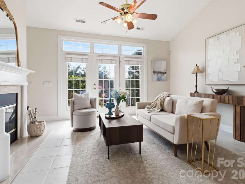 11177 Villa Trace Place, Charlotte, NC 28277.  MLS# CAR4365743, YatesRealty ID 28962. 