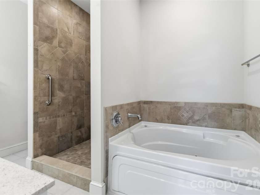 11177 Villa Trace Place, Charlotte, NC 28277.  MLS# CAR4365743, YatesRealty ID 28962. 