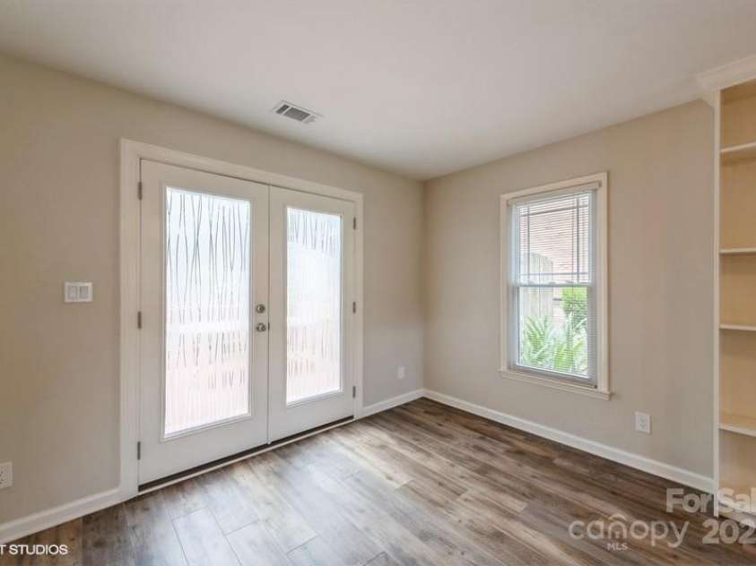 608 Laurel Fork Drive, Matthews, NC 28105.  MLS# CAR4280271, YatesRealty ID 28964. 