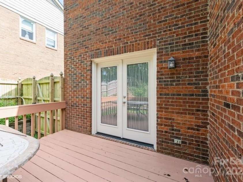 608 Laurel Fork Drive, Matthews, NC 28105.  MLS# CAR4280271, YatesRealty ID 28964. 