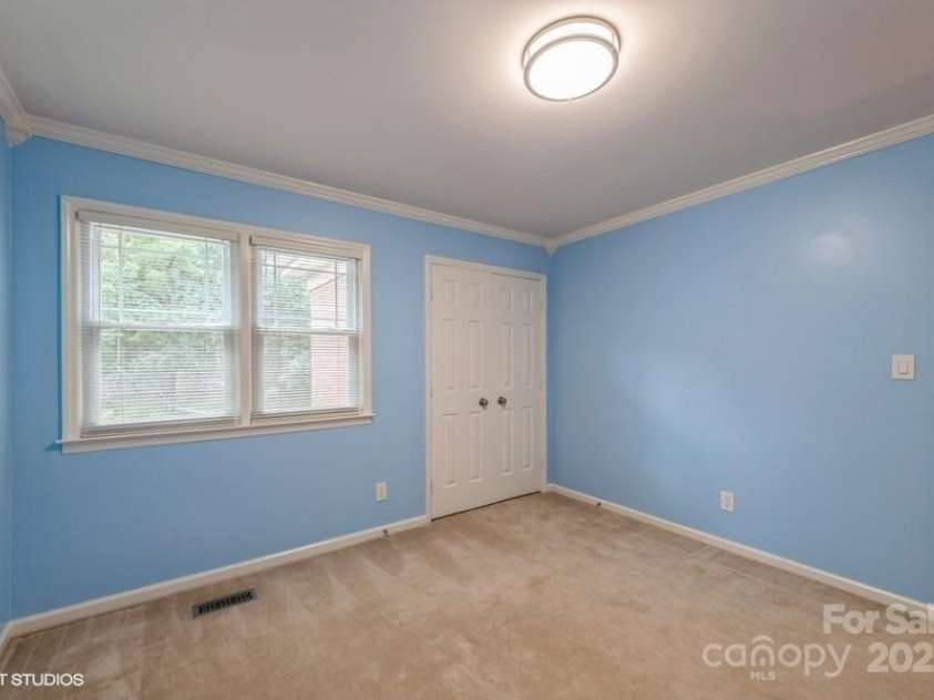 608 Laurel Fork Drive, Matthews, NC 28105.  MLS# CAR4280271, YatesRealty ID 28964. 