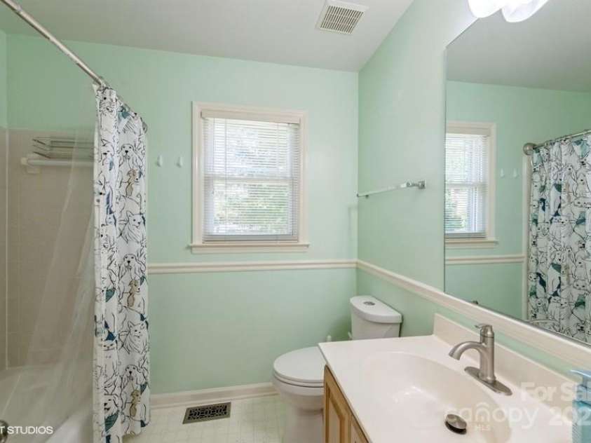 608 Laurel Fork Drive, Matthews, NC 28105.  MLS# CAR4280271, YatesRealty ID 28964. 