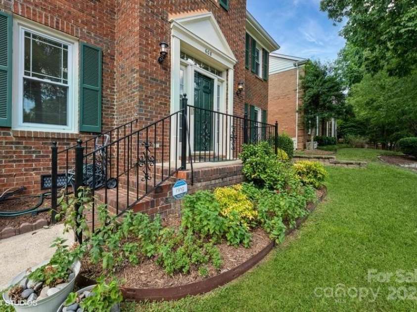 608 Laurel Fork Drive, Matthews, NC 28105.  MLS# CAR4280271, YatesRealty ID 28964. 