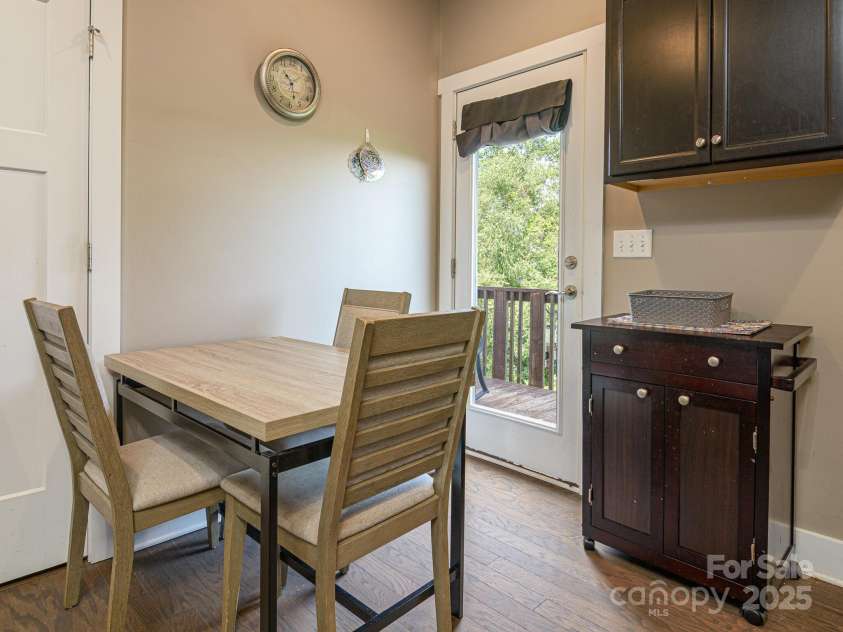 603 Cardwell Lane, Fletcher, NC 28732.  MLS# CAR4274815, YatesRealty ID 28965. Dining Area