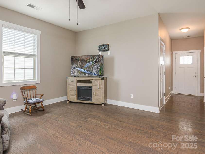 603 Cardwell Lane, Fletcher, NC 28732.  MLS# CAR4274815, YatesRealty ID 28965. Living Room