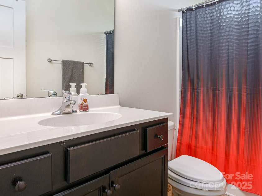 603 Cardwell Lane, Fletcher, NC 28732.  MLS# CAR4274815, YatesRealty ID 28965. Second Bath