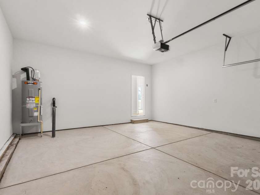 105 Indian Wells Court, Harmony, NC 28634.  MLS# CAR4354251, YatesRealty ID 28966. 