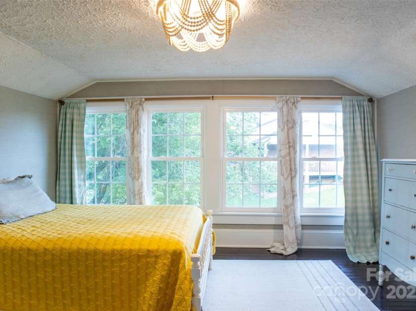 102 Cuthberson Street, Morganton, NC 28655.  MLS# CAR4274087, YatesRealty ID 28967. 