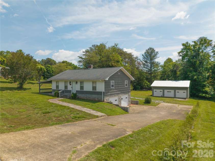 122 Whitley Road, Morganton, NC 28655.  MLS# CAR4389485, YatesRealty ID 28969. 