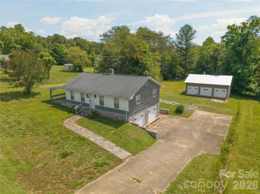 122 Whitley Road, Morganton, NC 28655.  MLS# CAR4389485, YatesRealty ID 28969. 