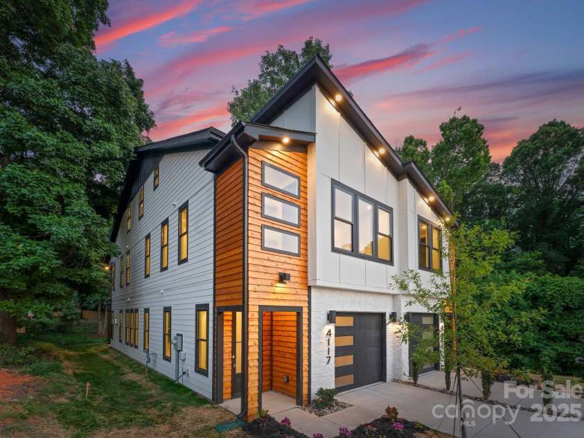 4117 Sarah Drive, Charlotte, NC 28217.  MLS# CAR4268791, YatesRealty ID 28969. 