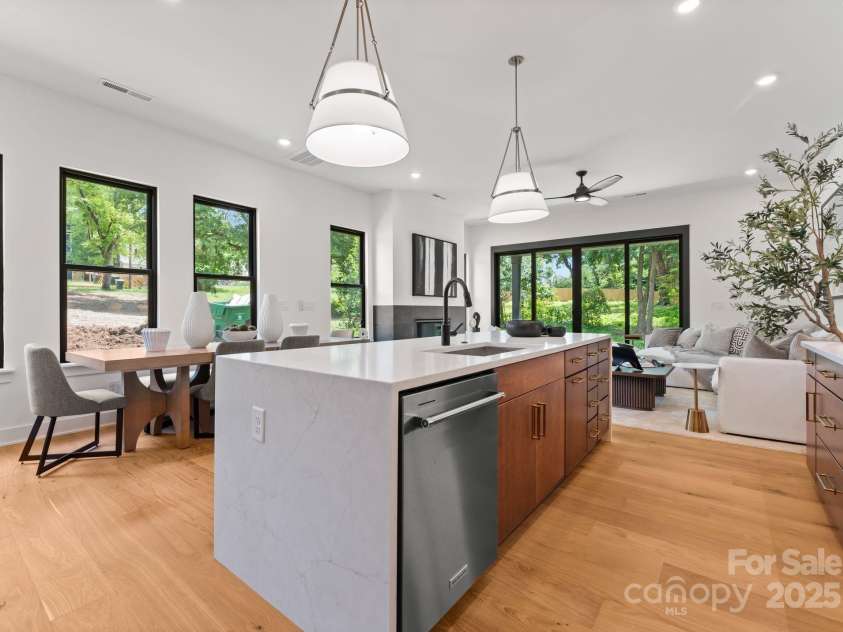 4117 Sarah Drive, Charlotte, NC 28217.  MLS# CAR4268791, YatesRealty ID 28969. 