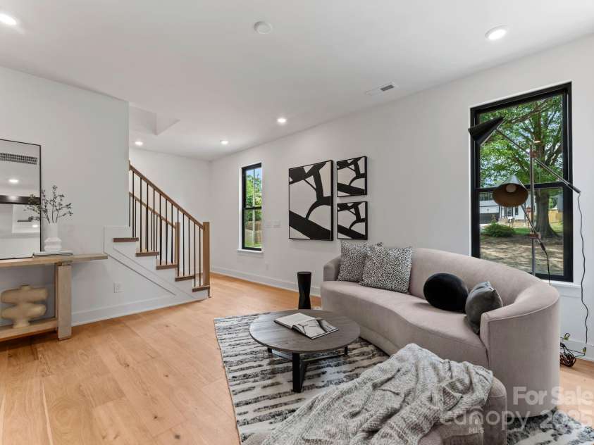4117 Sarah Drive, Charlotte, NC 28217.  MLS# CAR4268791, YatesRealty ID 28969. 