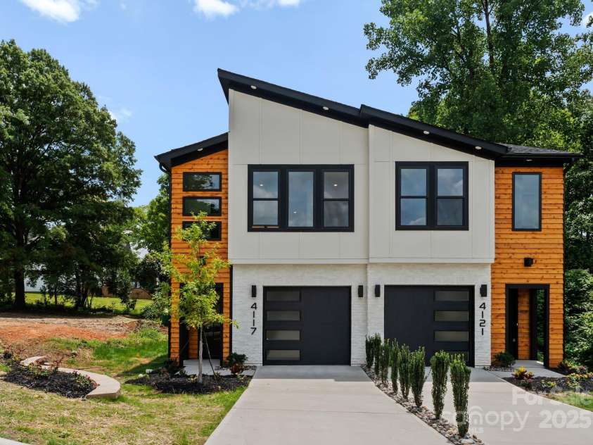 4117 Sarah Drive, Charlotte, NC 28217.  MLS# CAR4268791, YatesRealty ID 28969. 