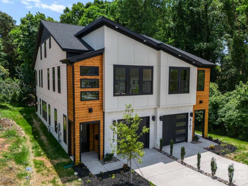 4117 Sarah Drive, Charlotte, NC 28217.  MLS# CAR4268791, YatesRealty ID 28969. 