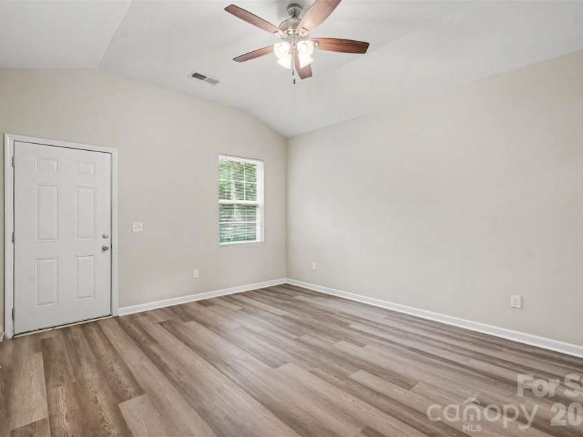 635 Johns Lane, Gastonia, NC 28052.  MLS# CAR4387608, YatesRealty ID 28971. 