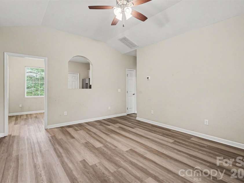 635 Johns Lane, Gastonia, NC 28052.  MLS# CAR4387608, YatesRealty ID 28971. 