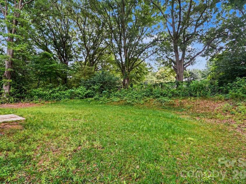 635 Johns Lane, Gastonia, NC 28052.  MLS# CAR4387608, YatesRealty ID 28971. 