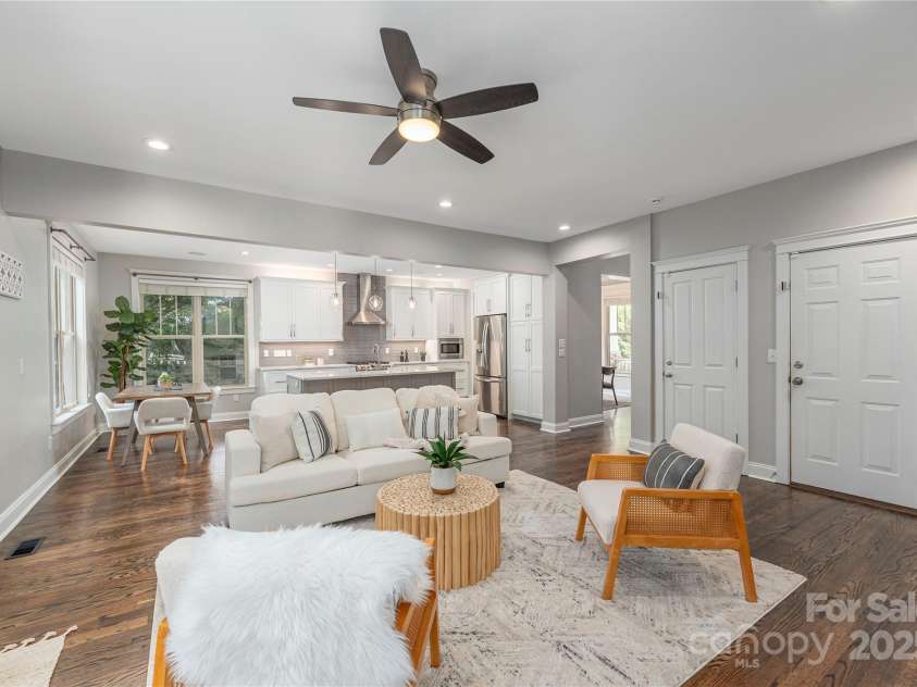 112 Mountain Drive, Biltmore Lake, NC 28715.  MLS# CAR4278930, YatesRealty ID 28972. 