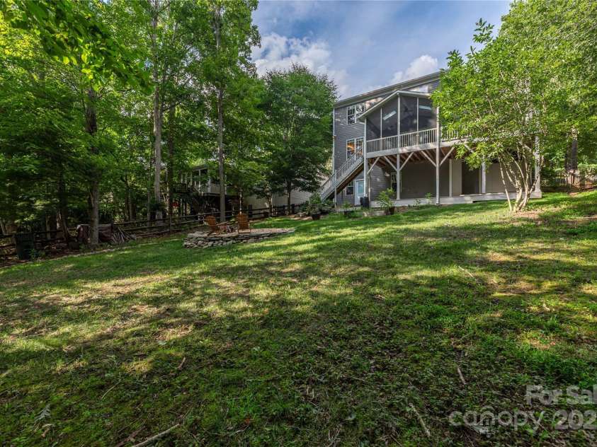 112 Mountain Drive, Biltmore Lake, NC 28715.  MLS# CAR4278930, YatesRealty ID 28972. Great yard