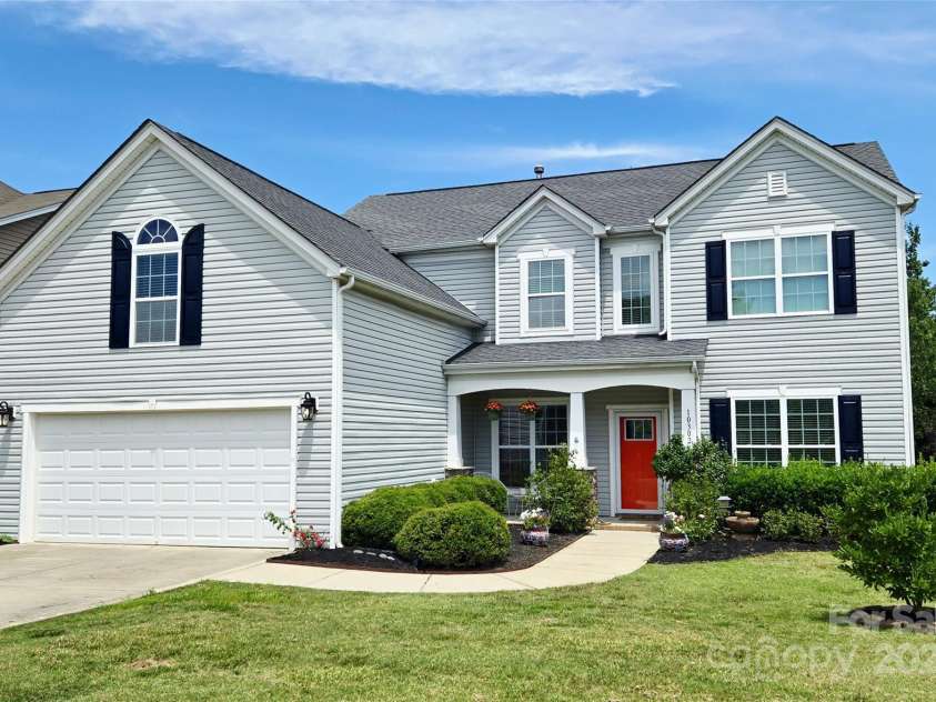 10302 Newbridge Road, Charlotte, NC 28278.  MLS# CAR4278155, YatesRealty ID 28974. 