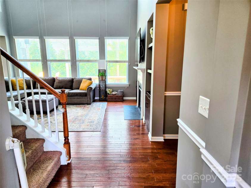 10302 Newbridge Road, Charlotte, NC 28278.  MLS# CAR4278155, YatesRealty ID 28974. 