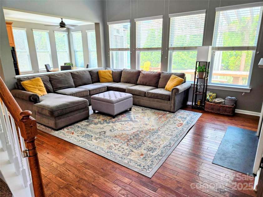 10302 Newbridge Road, Charlotte, NC 28278.  MLS# CAR4278155, YatesRealty ID 28974. 