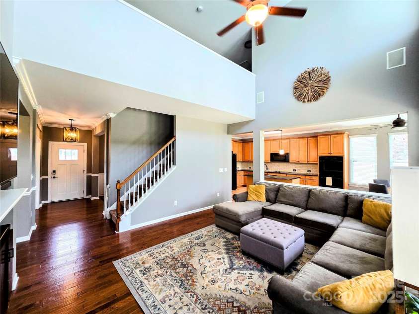 10302 Newbridge Road, Charlotte, NC 28278.  MLS# CAR4278155, YatesRealty ID 28974. 