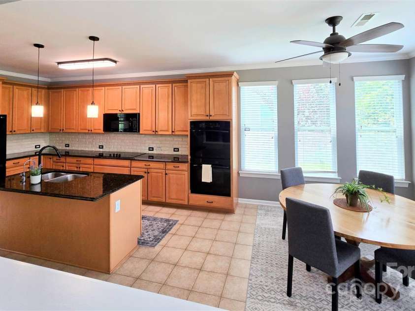 10302 Newbridge Road, Charlotte, NC 28278.  MLS# CAR4278155, YatesRealty ID 28974. 
