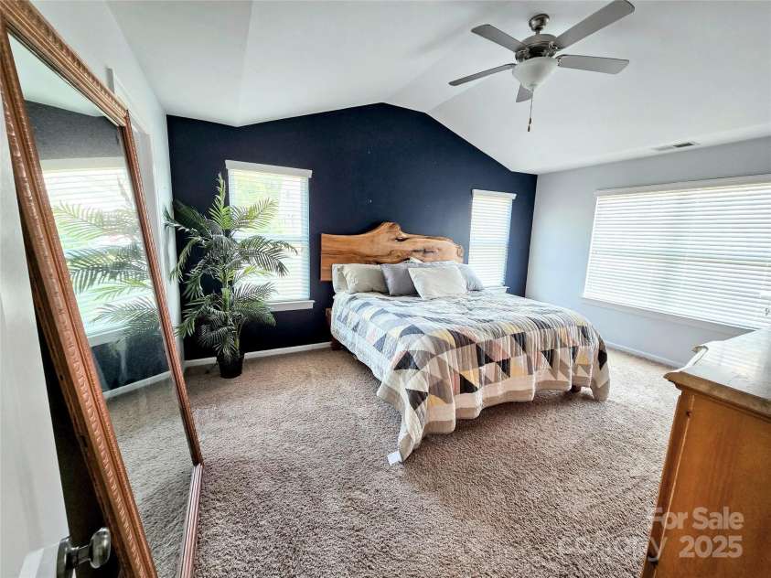 10302 Newbridge Road, Charlotte, NC 28278.  MLS# CAR4278155, YatesRealty ID 28974. 